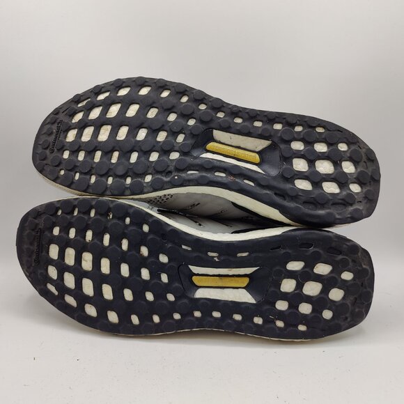 adidas mens 9 UltraBoost 1.0 DNA White Black GZ0449 Torsion System - Picture 7 of 13